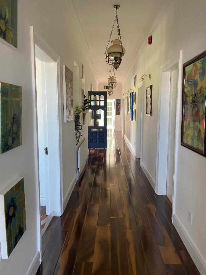 Quay Lodge Westport Ngoại thất bức ảnh